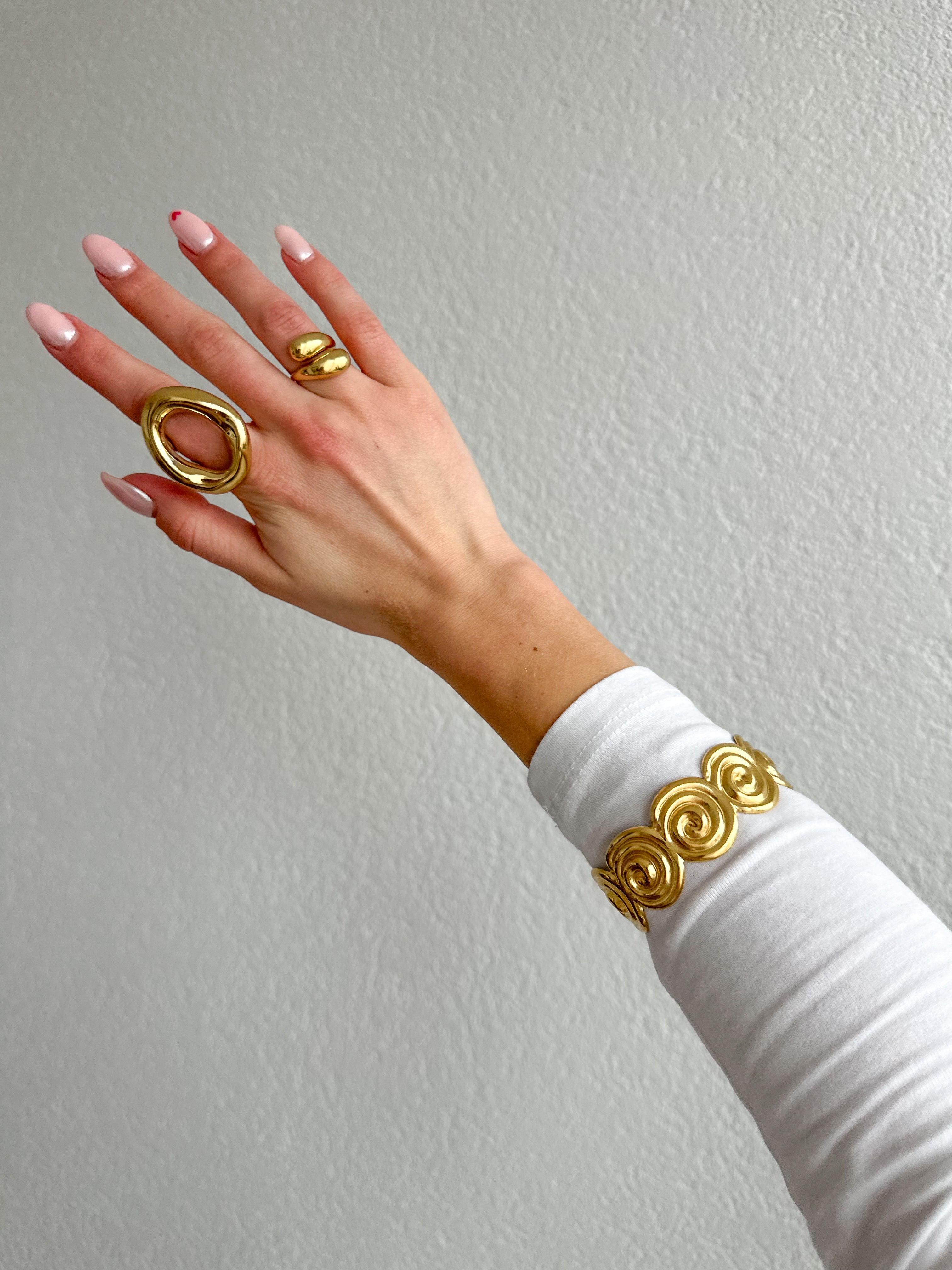 ELINE BANGLE