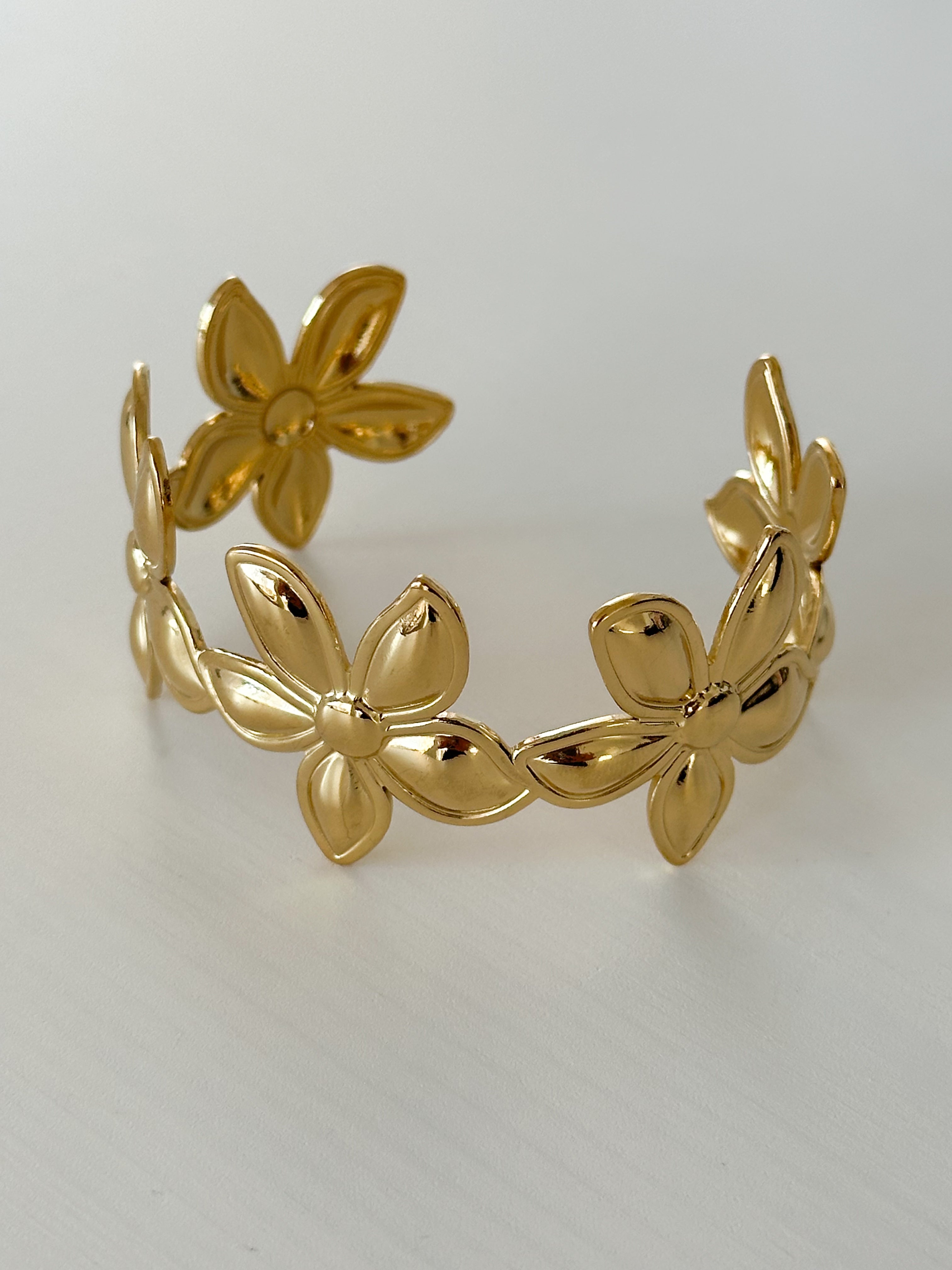 LILY BANGLE