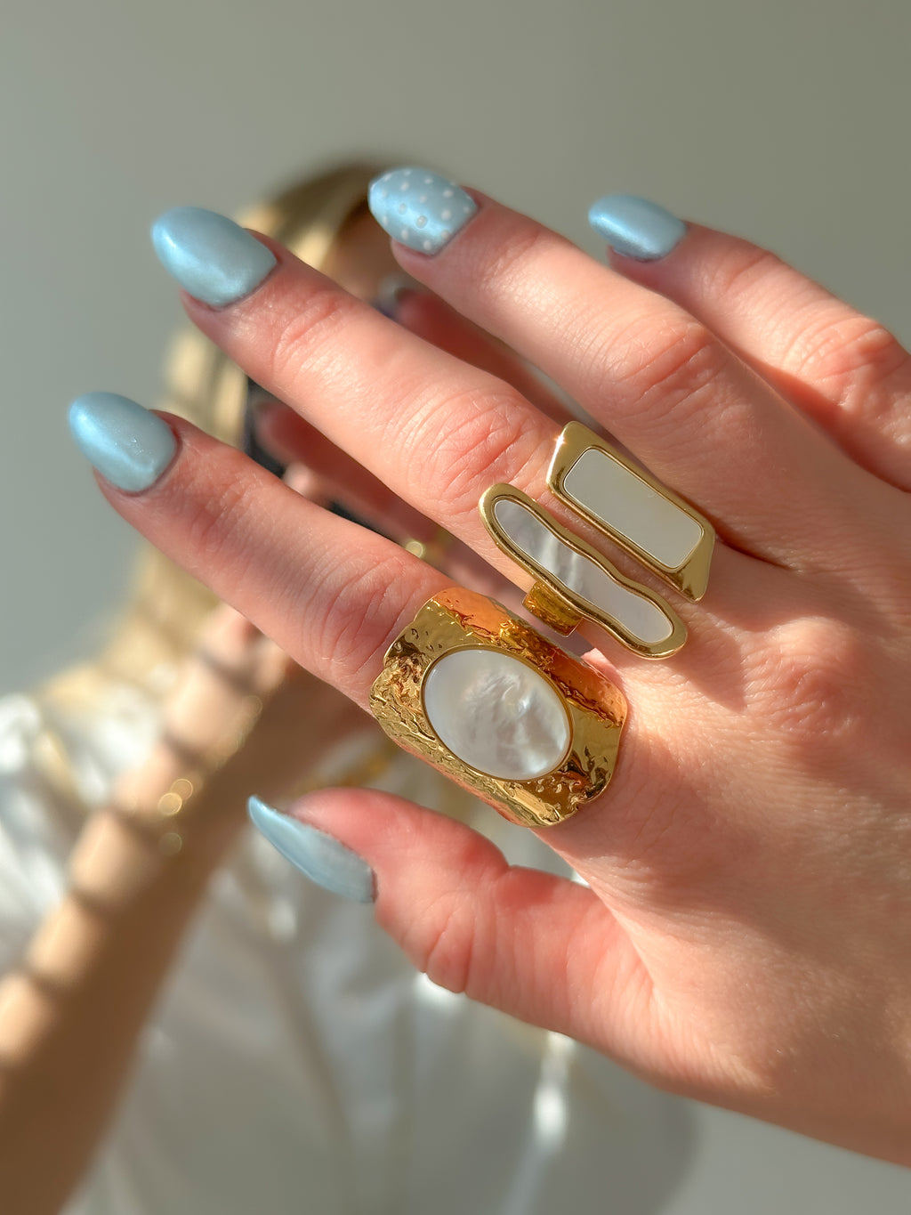 LUNA RING