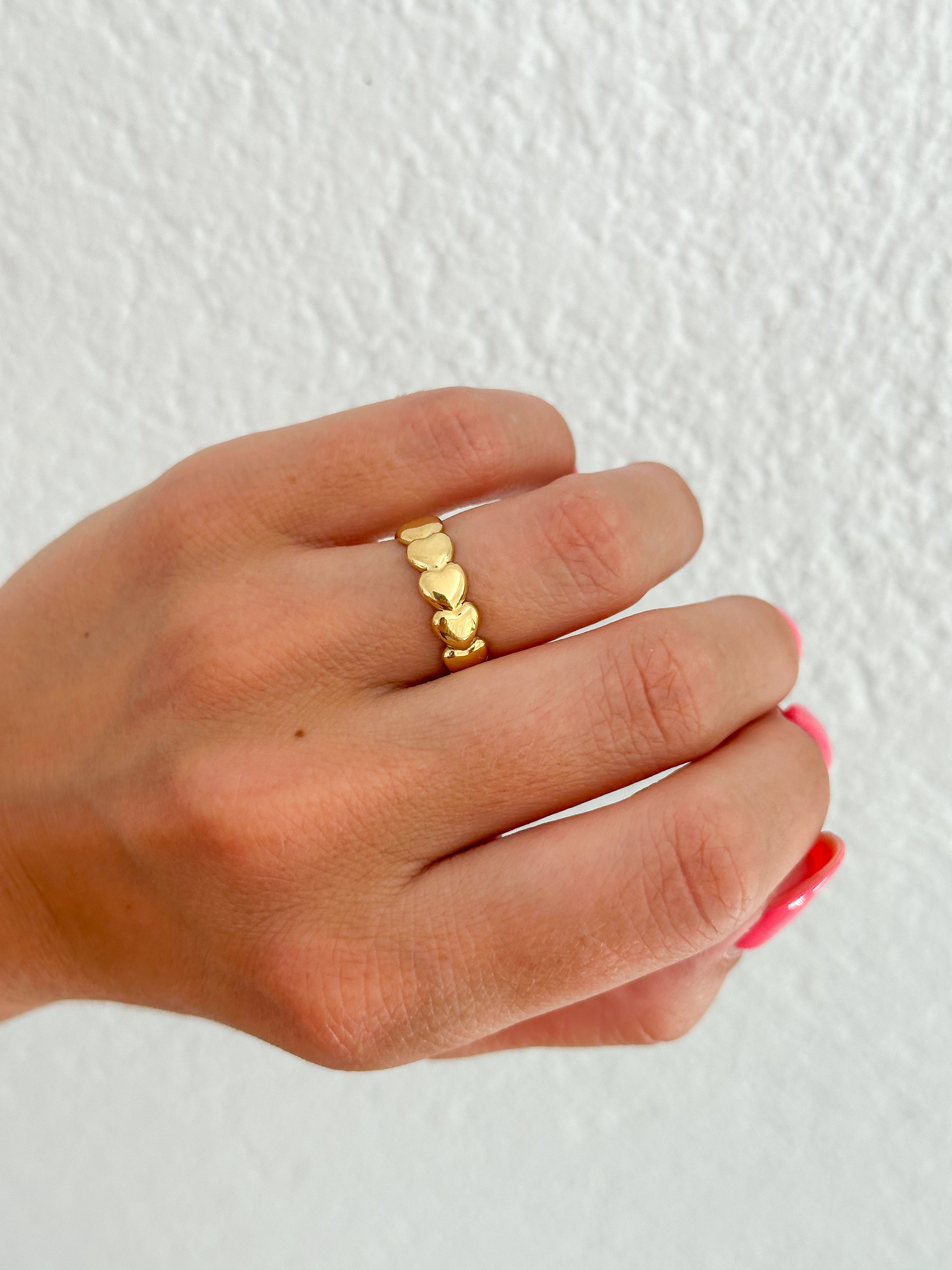 HEARTS RING